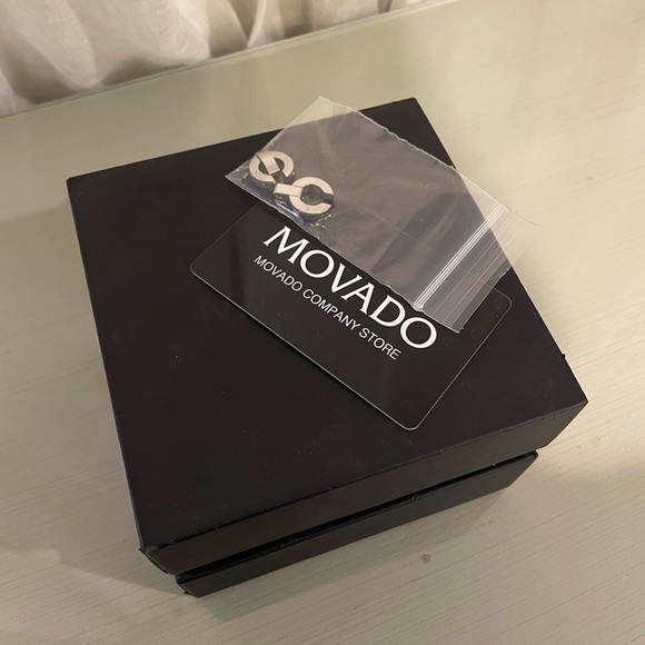 NEW WOMENS MOVADO WATCH WITH BOX - Picture 5 of 5